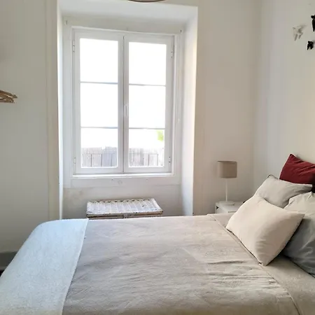 Bird's Nest Апартаменты