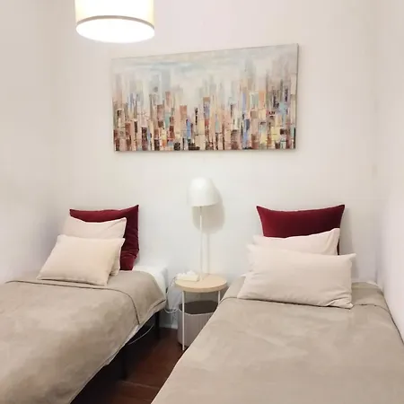 Bird's Nest Апартаменты *